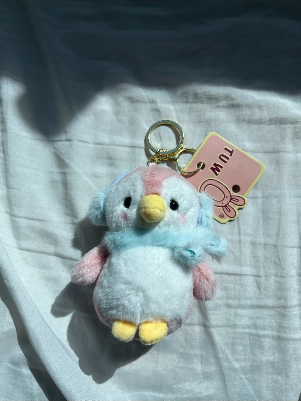 NWT Penguin Keychain 🐧🩵